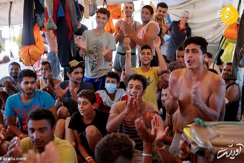 (تصاویر) نجات مهاجران سرگردان در دریا